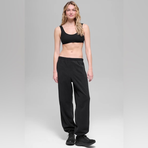 ALO YOGANWOT Polar Fleece High-Waist Retreat Jogger in Black